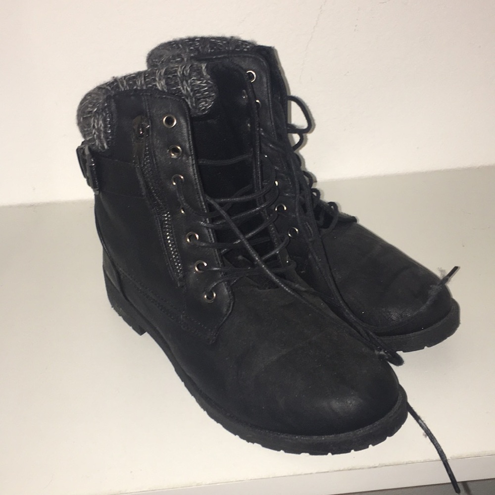 Rue21 Black booties
